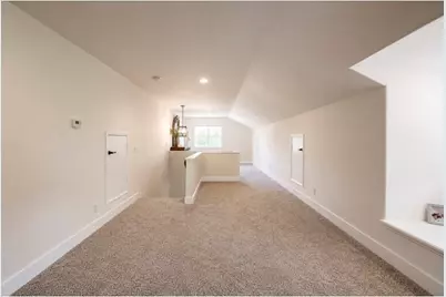 8550 Rolling Hills Drive, Corona, CA 92883 - Photo 37