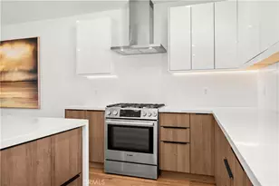 971 N Starlight Ct, Los Angeles, CA 90029 - Photo 17
