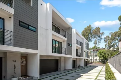 971 N Starlight Court, Los Angeles, CA 90029 - Photo 3
