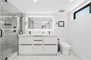 971 N Starlight Ct, Los Angeles, CA 90029 - Photo 31