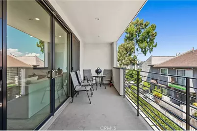 971 N Starlight Court, Los Angeles, CA 90029 - Photo 39