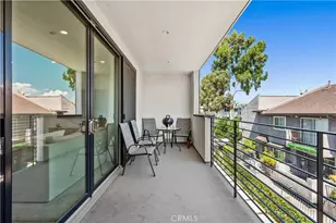971 N Starlight Ct, Los Angeles, CA 90029 - Photo 39