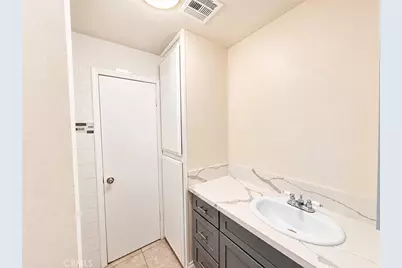 1020 Clayton, Perris, CA 92570 - Photo 7
