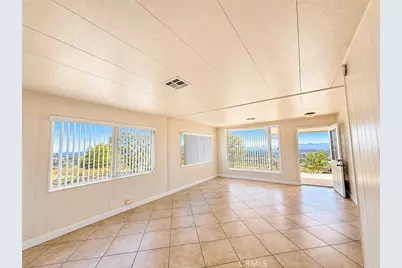 1020 Clayton, Perris, CA 92570 - Photo 5