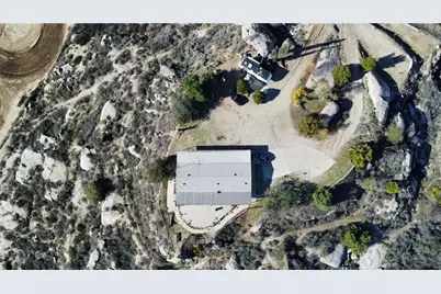 1020 Clayton, Perris, CA 92570 - Photo 31
