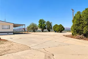 1020 Clayton, Perris, CA 92570 - Photo 21
