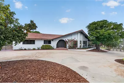 2801 E Mission Road, Fallbrook, CA 92028 - Photo 3