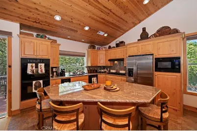 161 Grizzly, Lake Arrowhead, CA 92317 - Photo 17