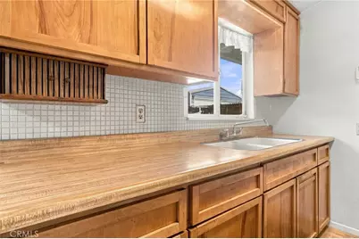 2067 Capri Avenue, Mentone, CA 92359 - Photo 9