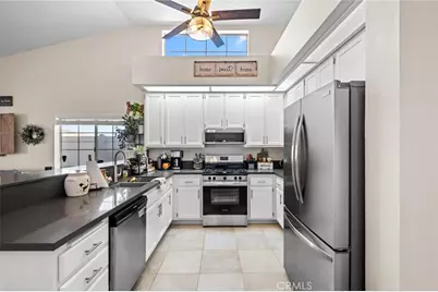 10960 Larkspur, Yucaipa, CA 92399 - Photo 9