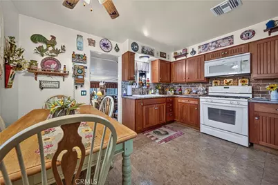 34249 Avenue H, Yucaipa, CA 92399 - Photo 15