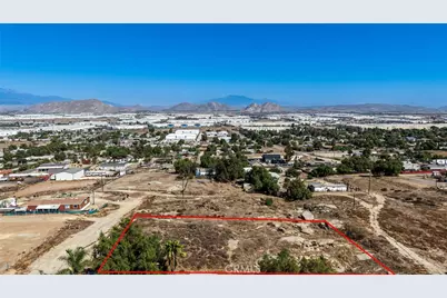 22427 Akers Lane, Perris, CA 92570 - Photo 5