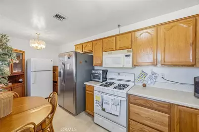641 Chateau, Barstow, CA 92311 - Photo 11