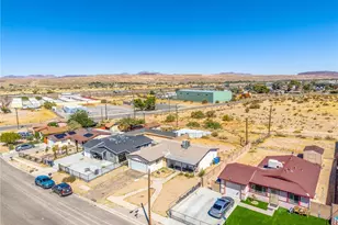 641 Chateau, Barstow, CA 92311 - Photo 27