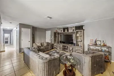16337 Llanada, Victorville, CA 92394 - Photo 5