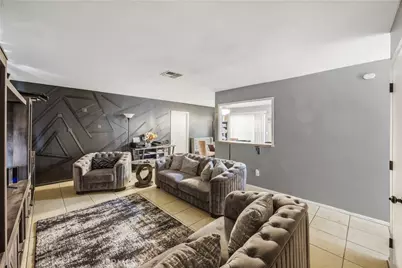 16337 Llanada, Victorville, CA 92394 - Photo 3