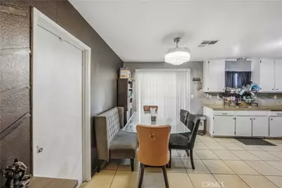 16337 Llanada, Victorville, CA 92394 - Photo 7