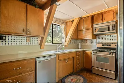 2396 Ridge Drive, Running Springs, CA 92382 - Photo 5