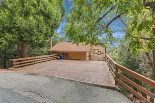 327 E Zermatt Dr, Crestline, CA 92325 - Photo 7