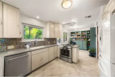 662 Valley View, Redlands, CA 92373 - Photo 9