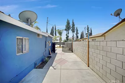 18883 6th, Bloomington, CA 92316 - Photo 17