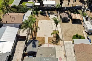 18883 6th, Bloomington, CA 92316 - Photo 33