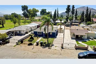 18883 6th, Bloomington, CA 92316 - Photo 31