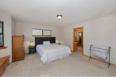 31310 Oakleaf, Running Springs, CA 92382 - Photo 17