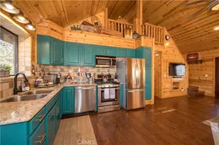 1127 Crags Ln, Fawnskin, CA 92333 - Photo 9