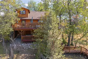 1127 Crags Ln, Fawnskin, CA 92333 - Photo 41