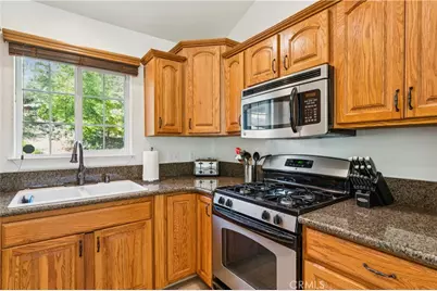 26510 Placer, Lake Arrowhead, CA 92352 - Photo 5