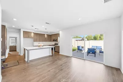31960 Chagall Way, Yucaipa, CA 92399 - Photo 5