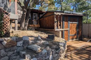 1137 Ridge, Fawnskin, CA 92333 - Photo 3