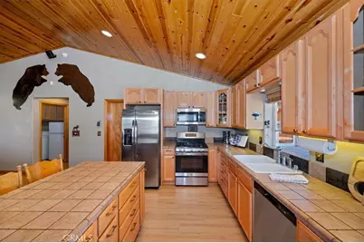 473 Villa Grove, Big Bear City, CA 92314 - Photo 21