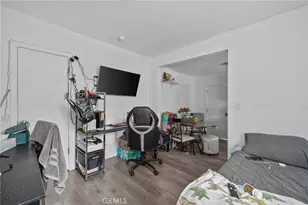 9538 Compton Ave, Los Angeles, CA 90002 - Photo 31