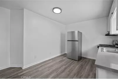 9538 Compton Avenue, Los Angeles, CA 90002 - Photo 11