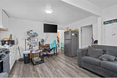 9538 Compton Avenue, Los Angeles, CA 90002 - Photo 3