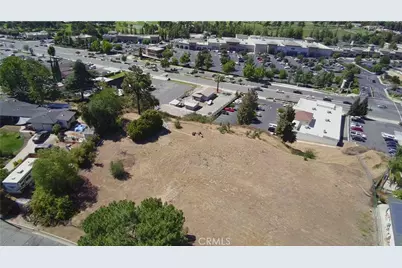 33690 Washington, Yucaipa, CA 92399 - Photo 3