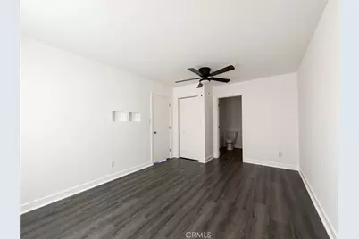 25075 Basel, Crestline, CA 92325 - Photo 23