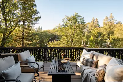 942 Lake Edge, Lake Arrowhead, CA 92352 - Photo 9