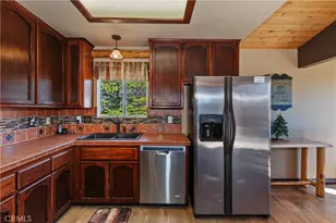 43850 Yosemite Dr, Big Bear Lake, CA 92315 - Photo 15