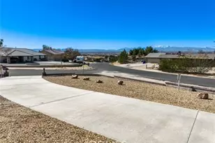 13889 Olathe, Apple Valley, CA 92307 - Photo 61