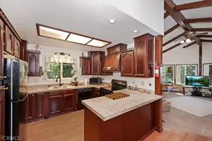 815 Chamois, Crestline, CA 92325 - Photo 23