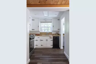 225 Fairview Drive, Lake Arrowhead, CA 92352 - Photo 5