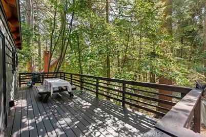 813 Poe Court, Lake Arrowhead, CA 92352 - Photo 9