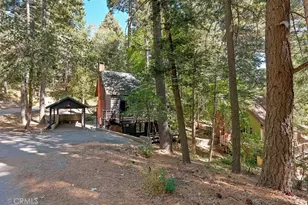 813 Poe Ct, Lake Arrowhead, CA 92352 - Photo 3