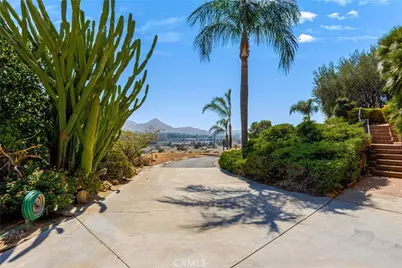 299 Anderegg, Colton, CA 92324 - Photo 15