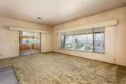 299 Anderegg, Colton, CA 92324 - Photo 31