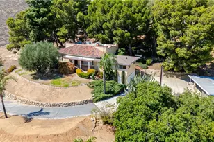 299 Anderegg, Colton, CA 92324 - Photo 3