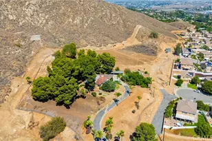 299 Anderegg, Colton, CA 92324 - Photo 9